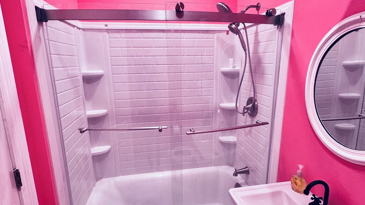 Photo of Bathroom in Lillian