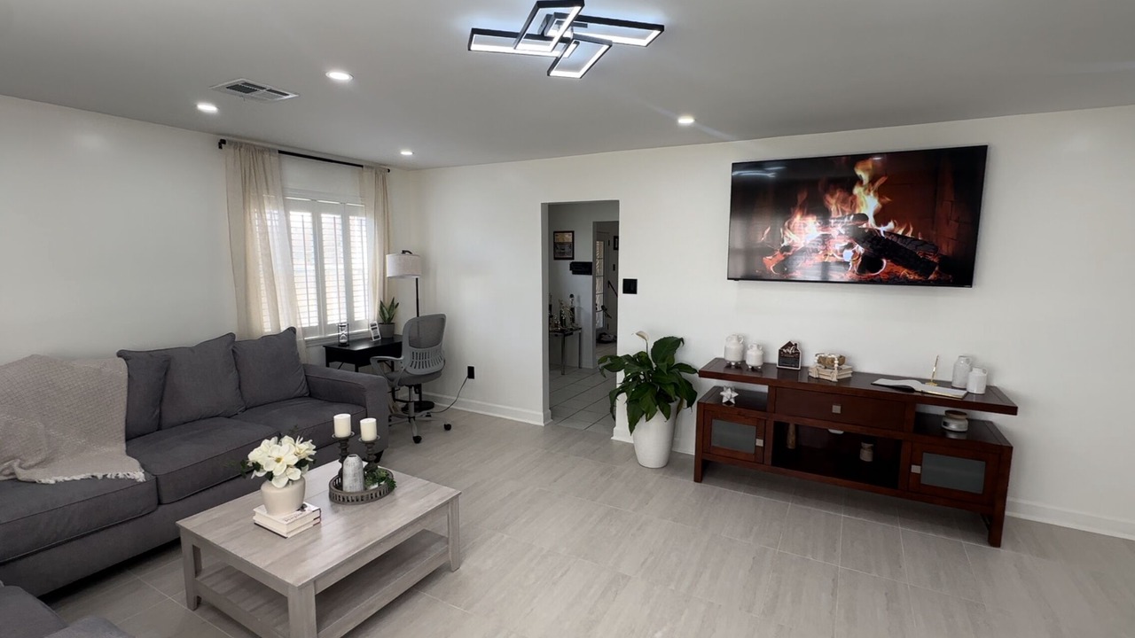 Photo of Livingroom in Kenner - Louis Armstrong International Airport