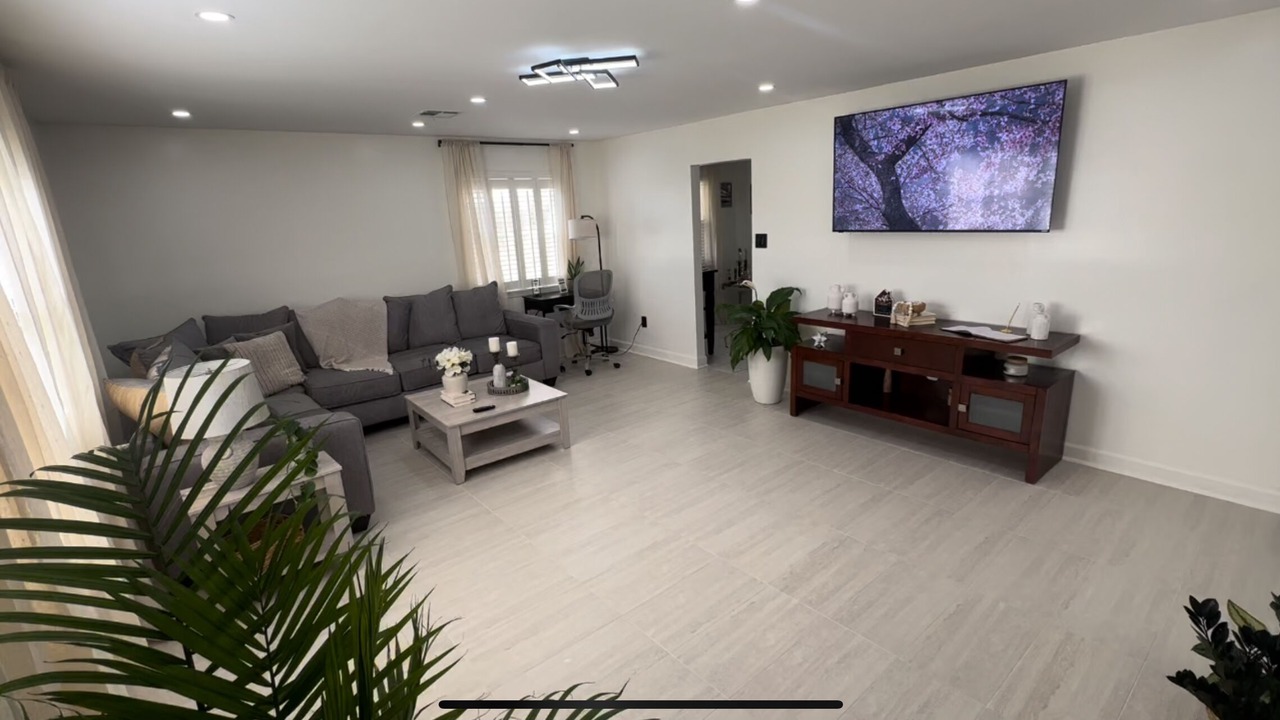 Photo of Livingroom in Kenner - Louis Armstrong International Airport