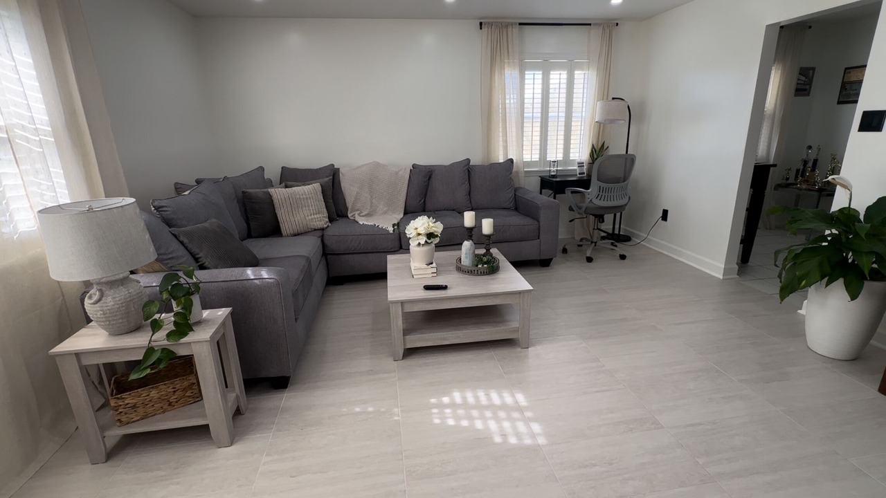 Photo of Livingroom in Kenner - Louis Armstrong International Airport