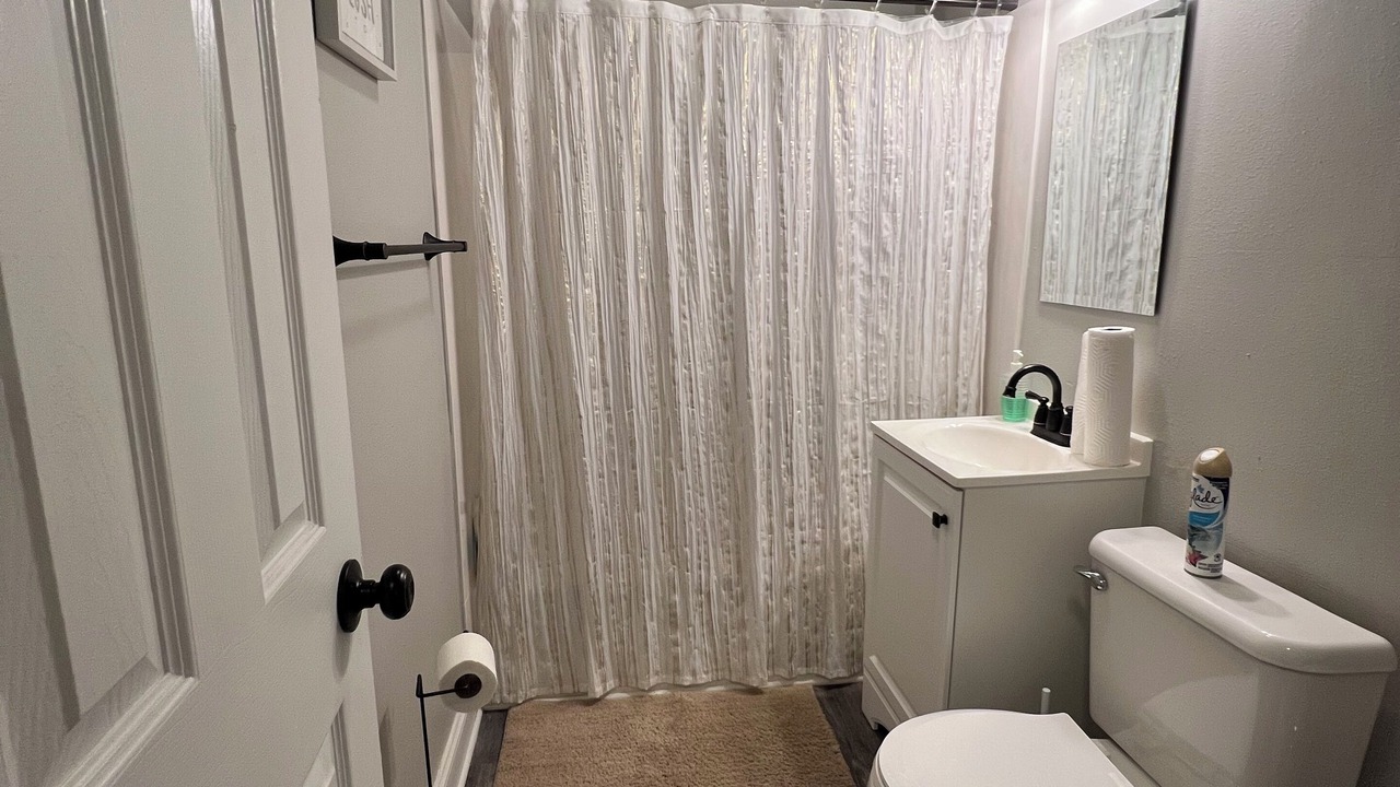 Photo of Bathroom in Chalmette