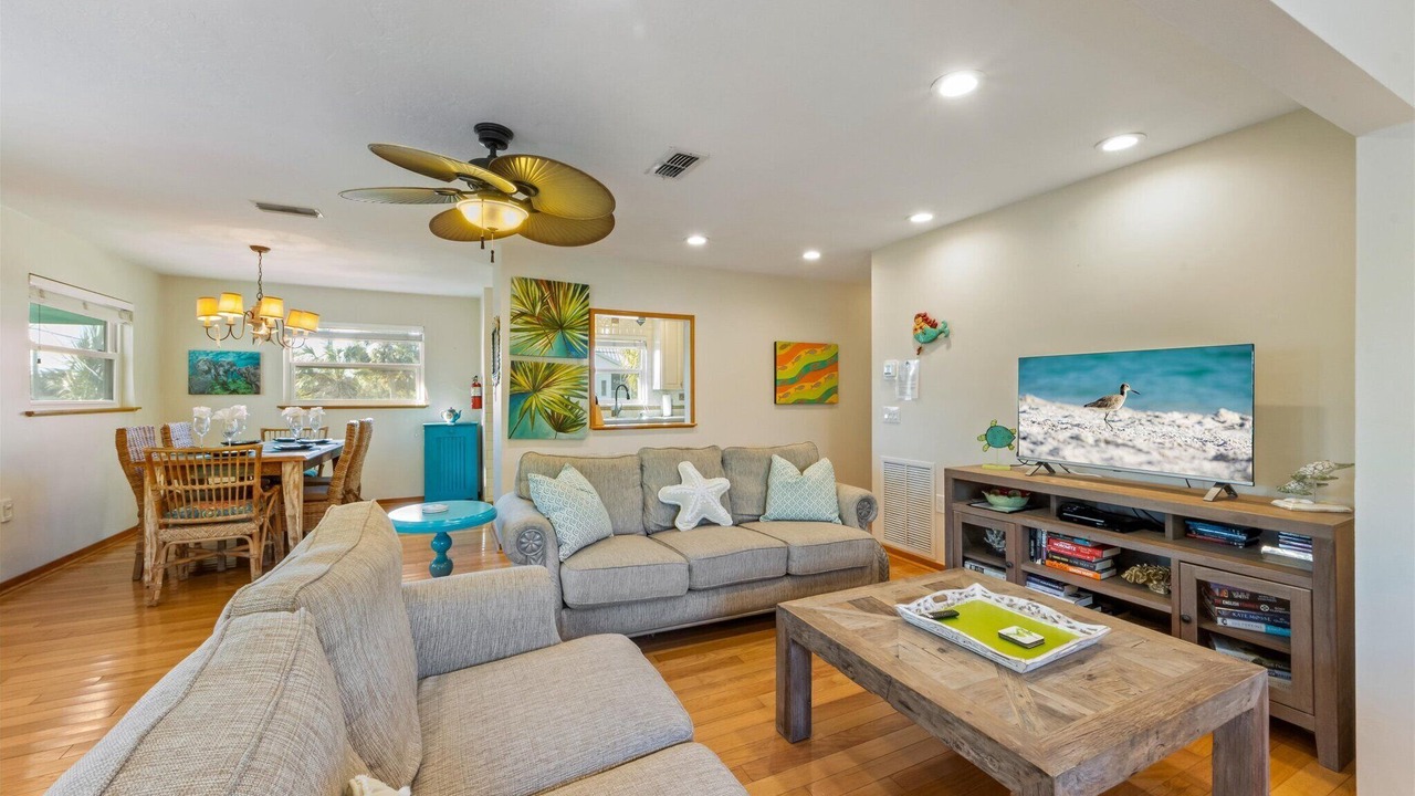 Photo of Livingroom in Anna Maria
