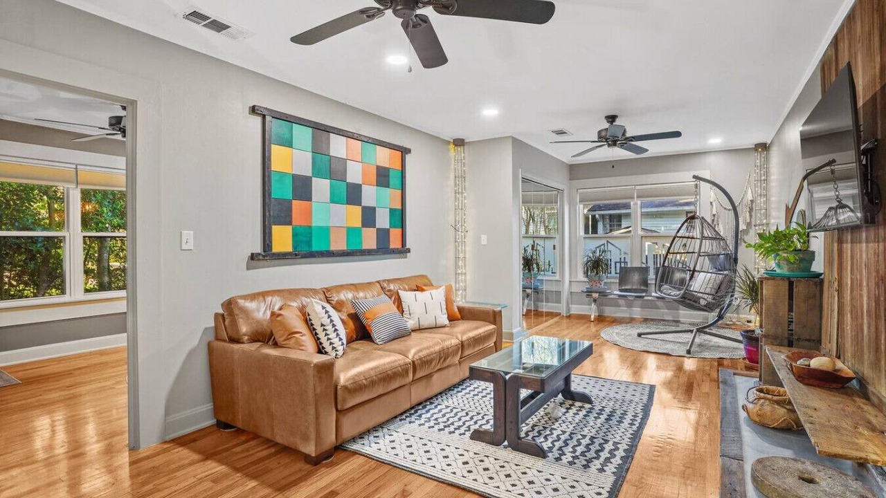 Photo of Livingroom in Tallahassee