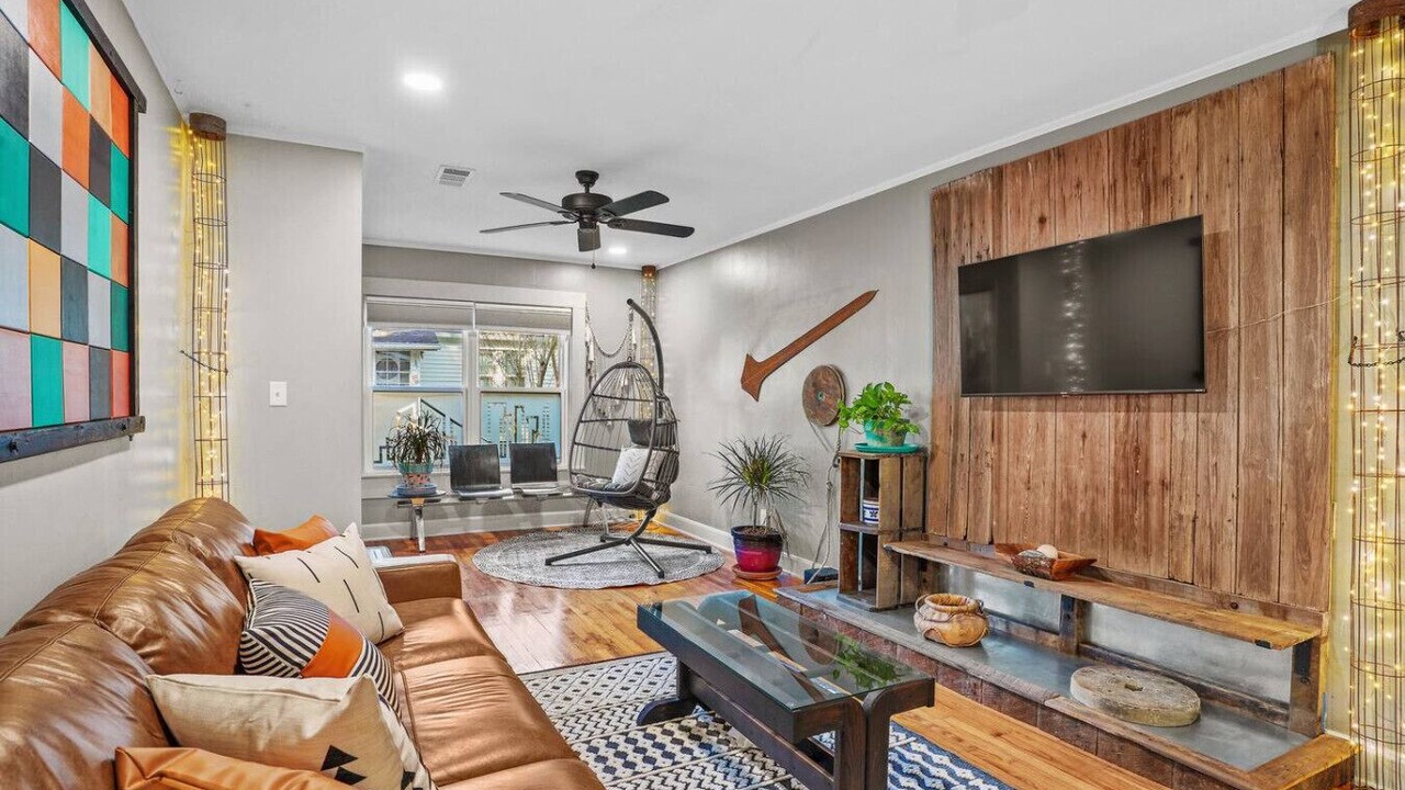 Photo of Livingroom in Tallahassee