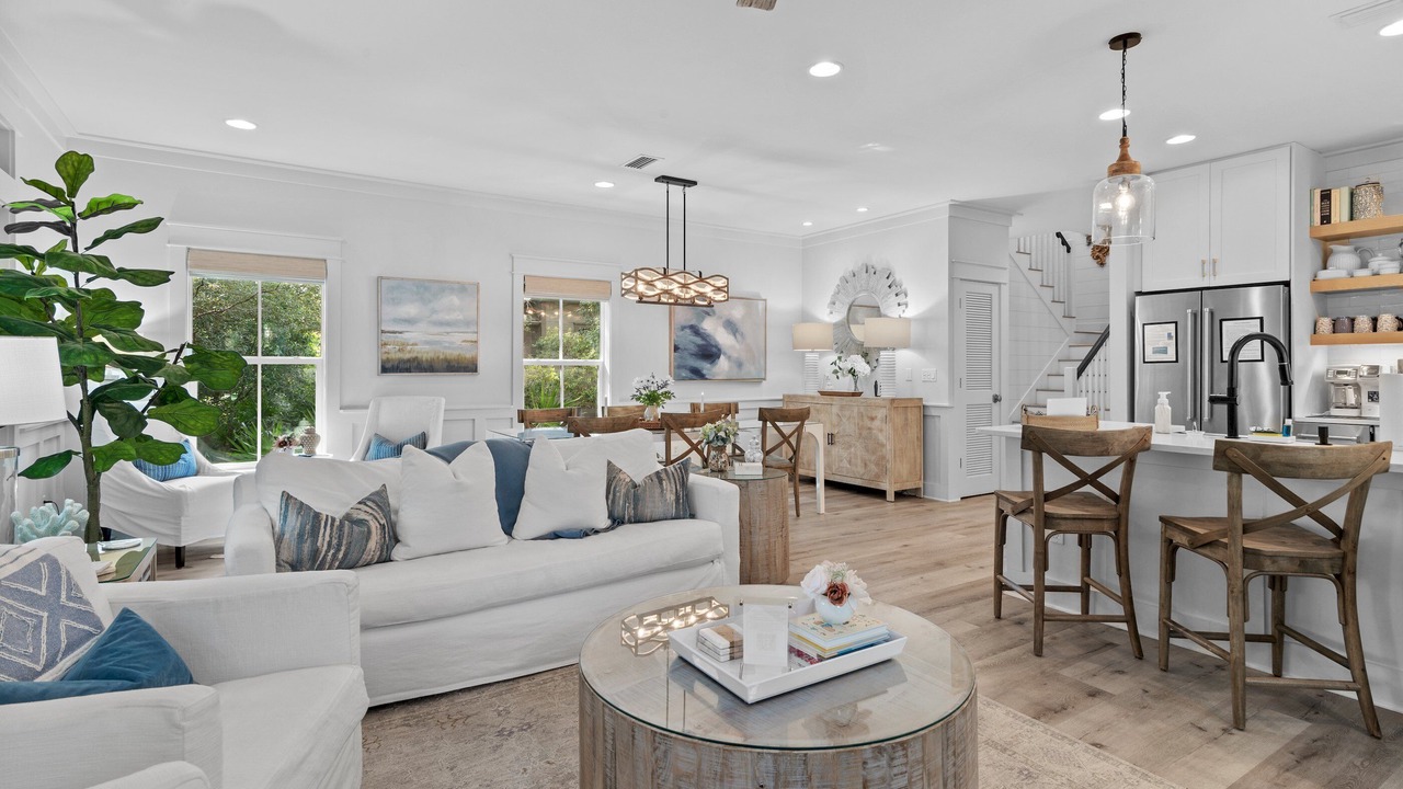 Photo of Livingroom in White's Gulfview