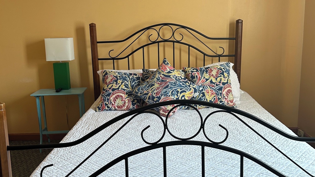 Photo of Bedroom in Holy Cross District