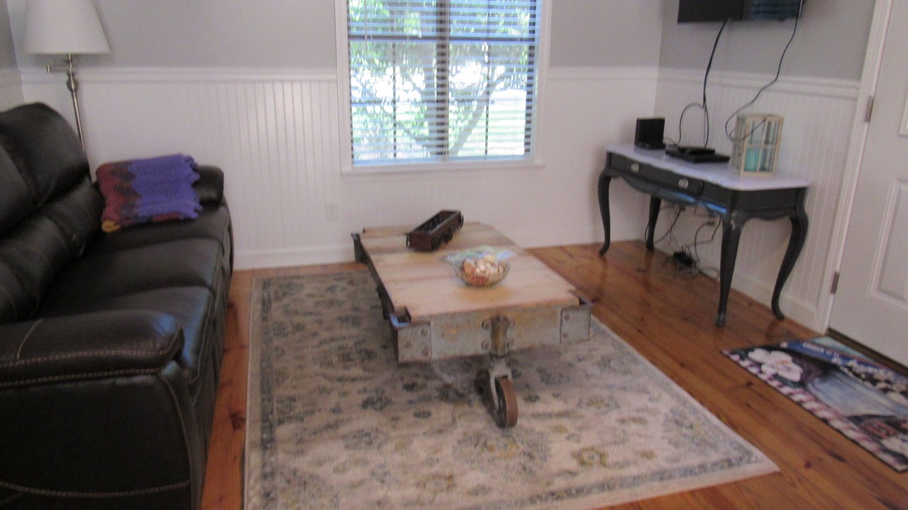 Photo of Livingroom in Ocean Springs