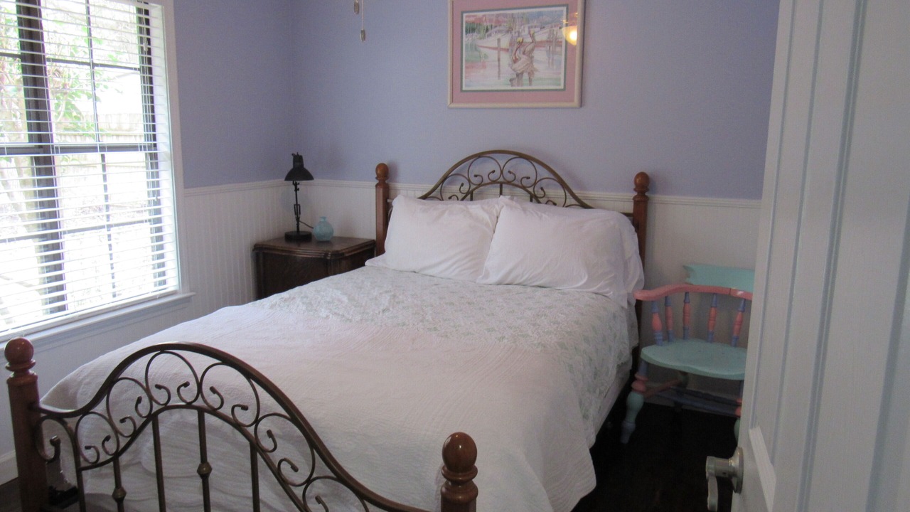 Photo of Bedroom in Ocean Springs