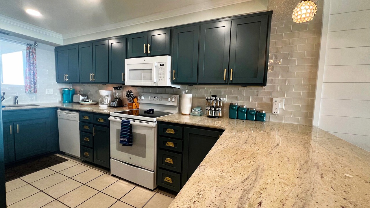 Photo of Kitchen in Biltmore Beach