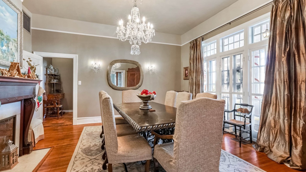 Photo of Livingroom in Faubourg Livaudais