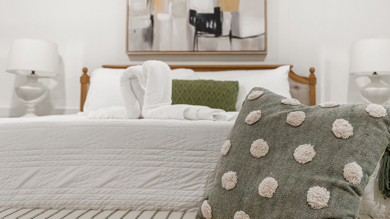 Photo of Bedroom in Biltmore Beach