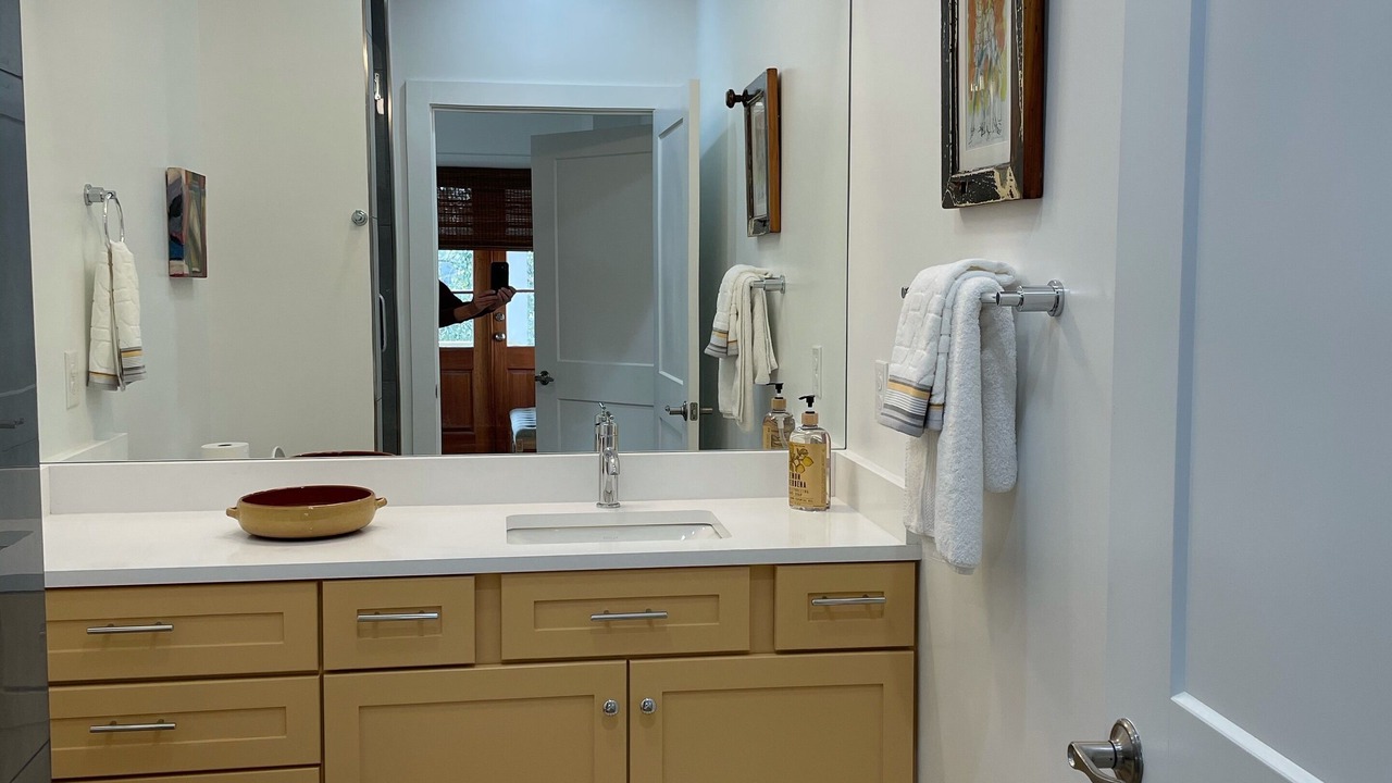 Photo of Bathroom in West Riverside