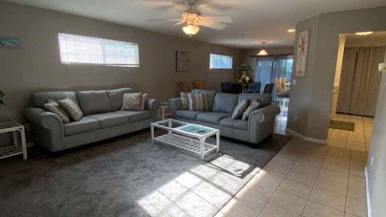 Photo of Livingroom in Riviera Beach