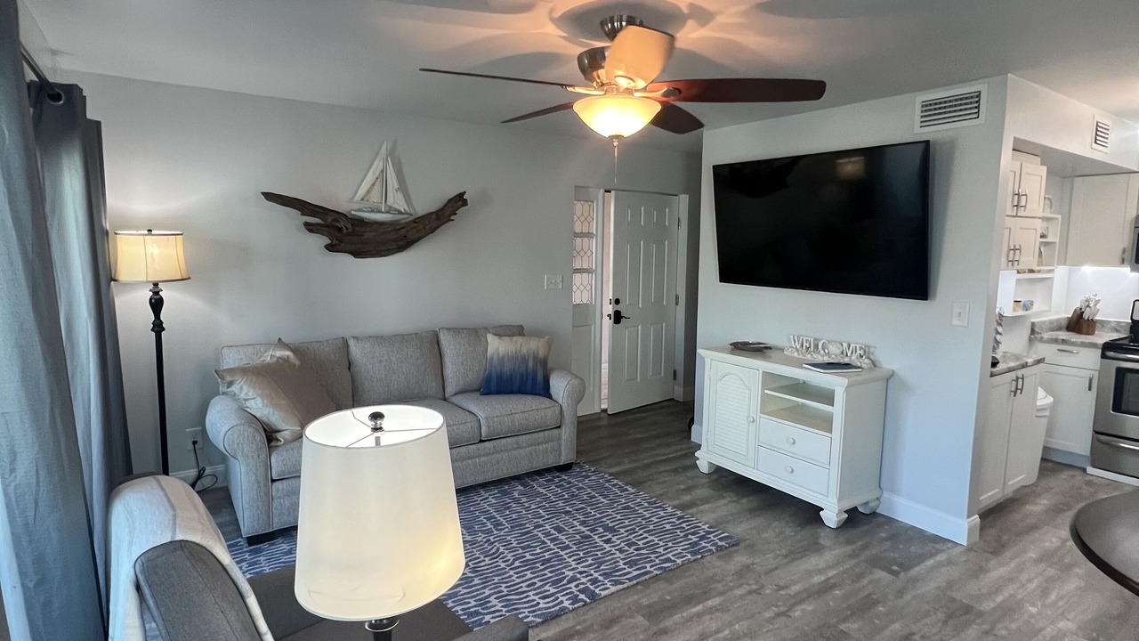 Photo of Bedroom in Biltmore Beach