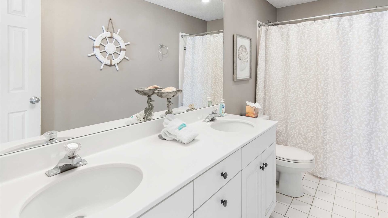 Photo of Bathroom in Fort Walton Beach - Destin