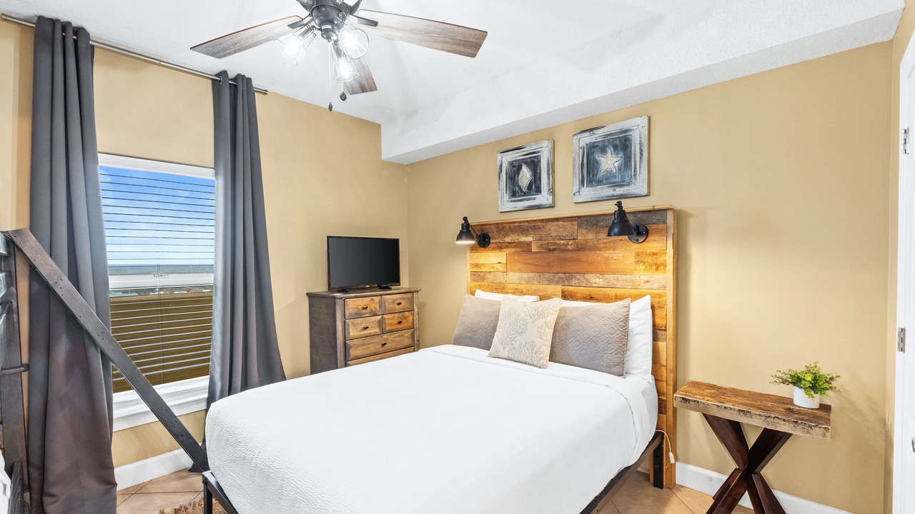 Photo of Bedroom in West Panama City Beach