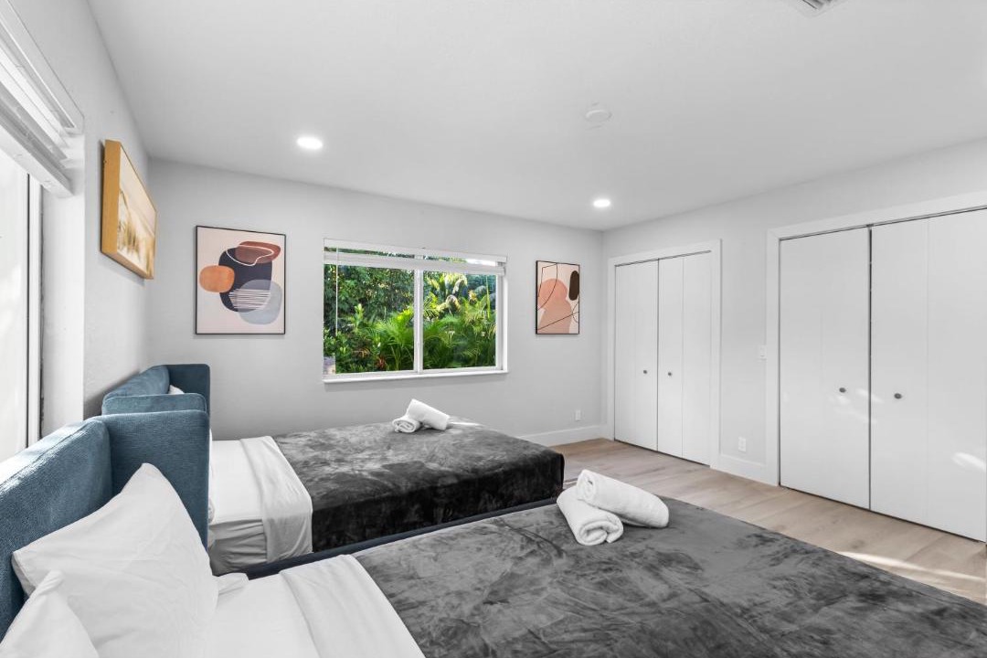 Photo of Bedroom in Sunrise