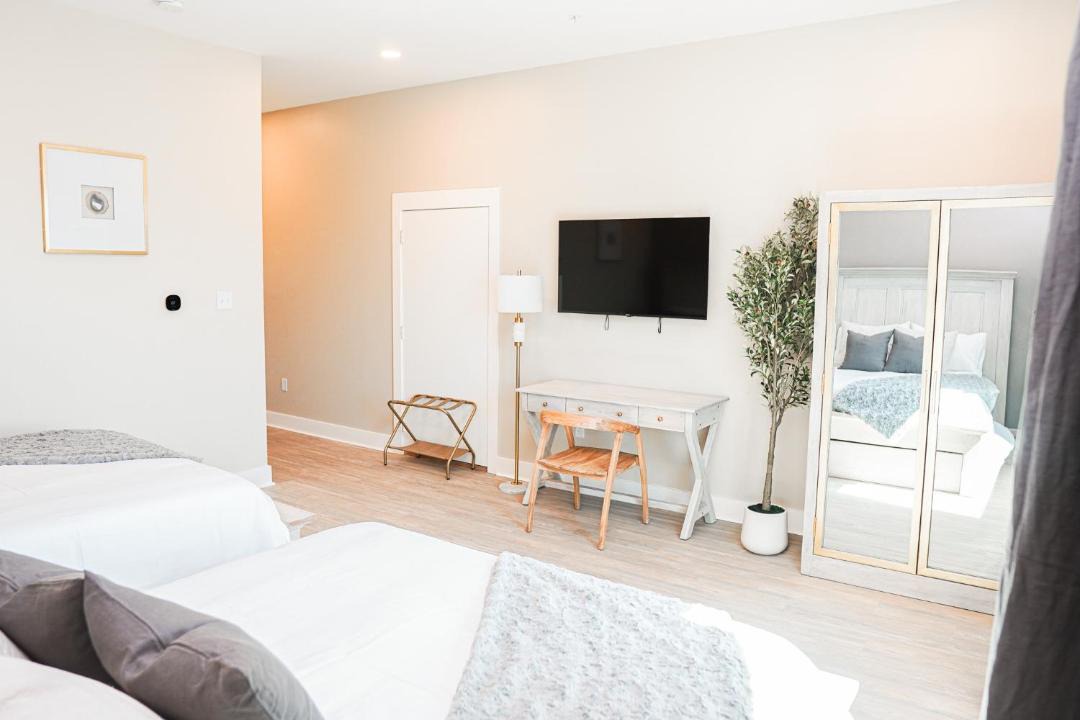 Photo of Bedroom in Long Beach
