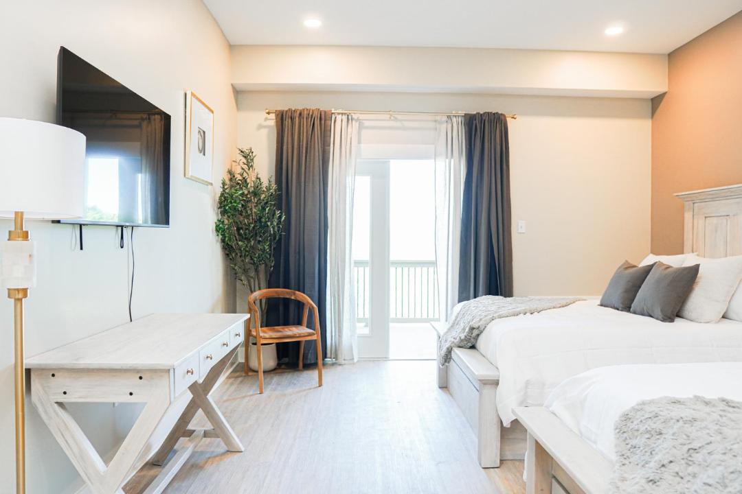 Photo of Bedroom in Long Beach