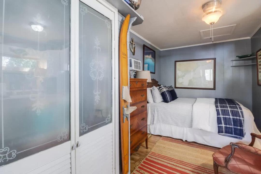 Photo of Bedroom in Gulfport