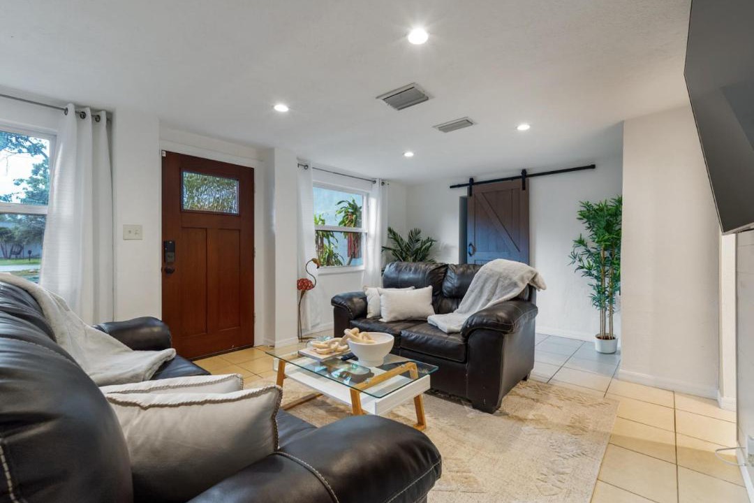 Photo of Livingroom in St. Petersburg - Clearwater