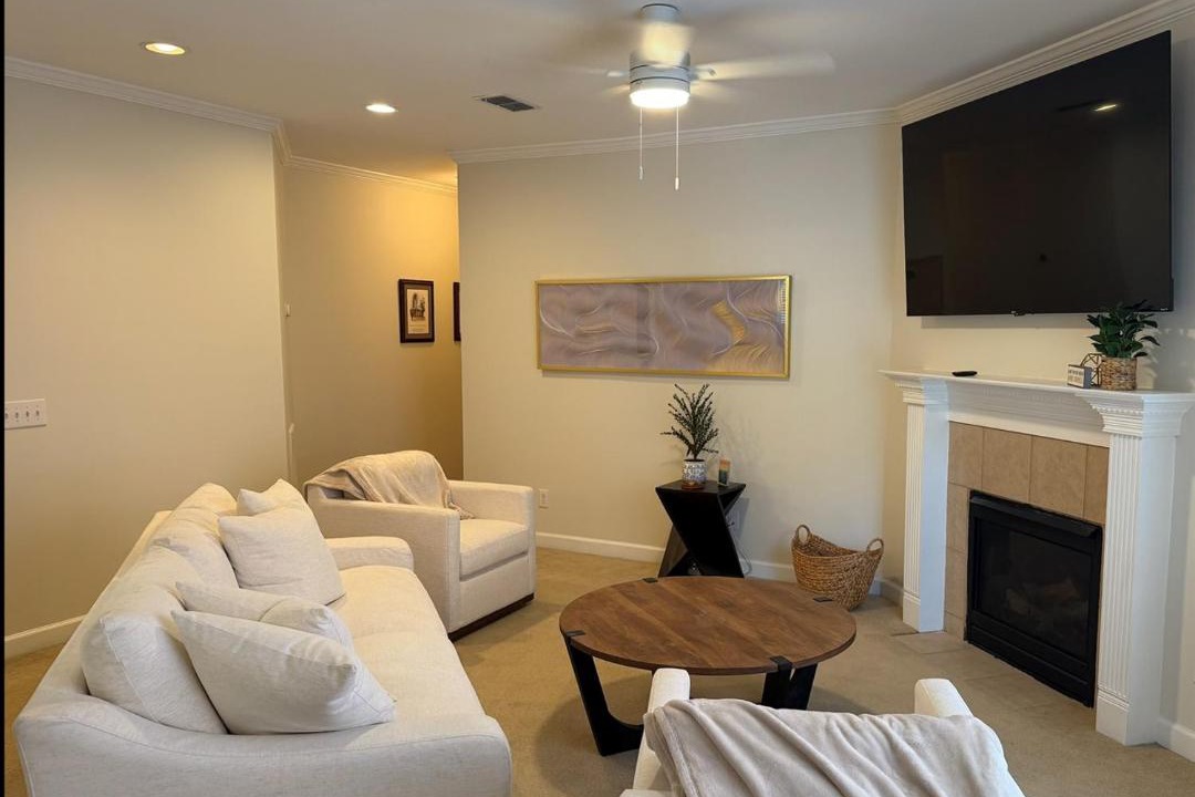 Photo of Livingroom in Starkville