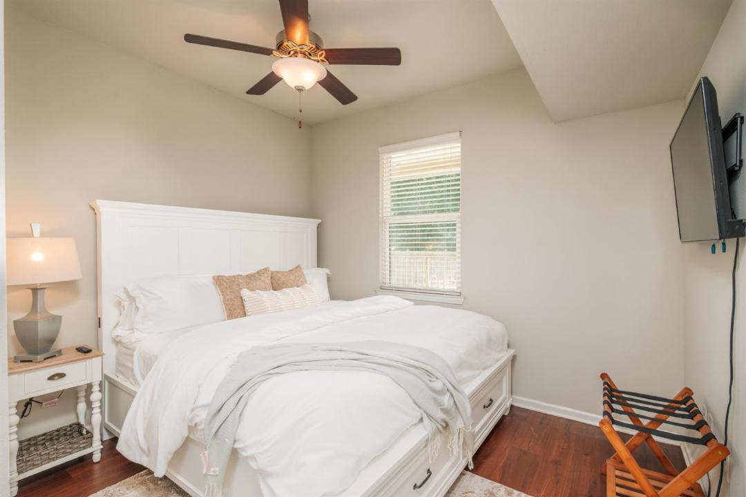 Photo of Bedroom in Starkville