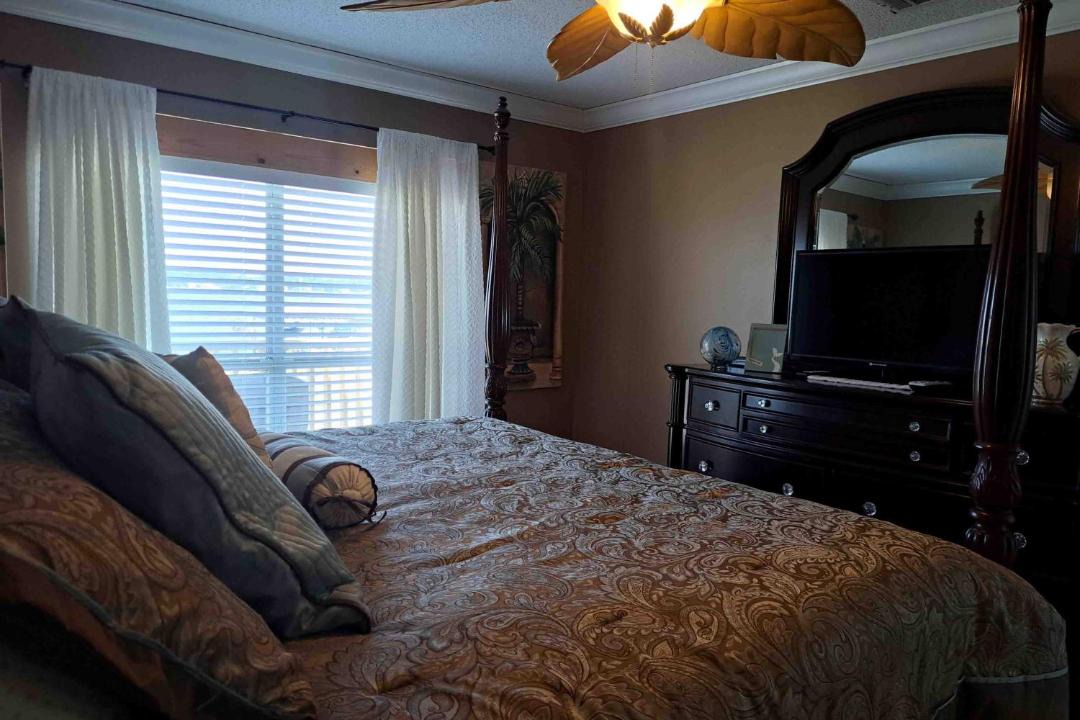 Photo of Bedroom in Gulf Shores