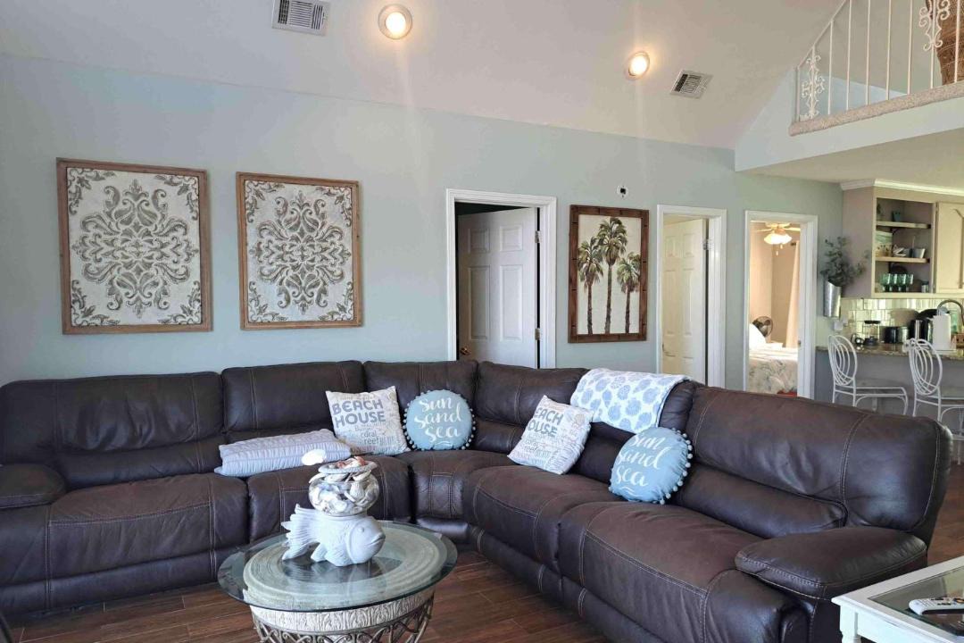 Photo of Livingroom in Gulf Shores