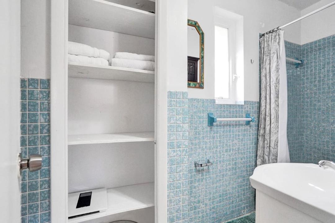 Photo of Bathroom in South Middle River