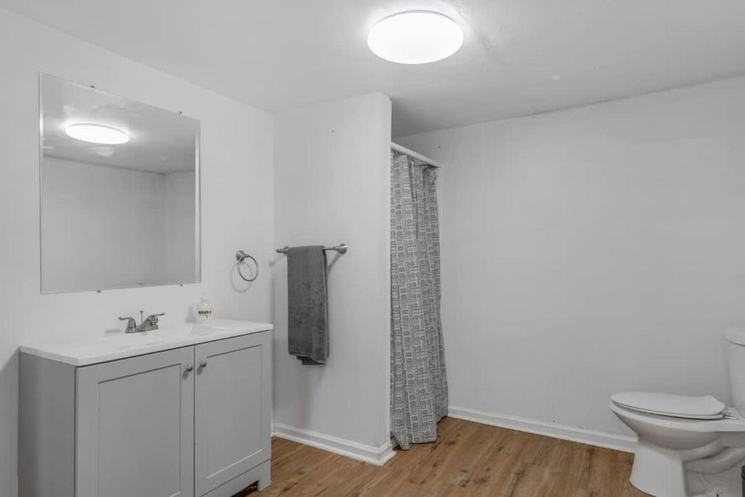 Photo of Bathroom in Lottie