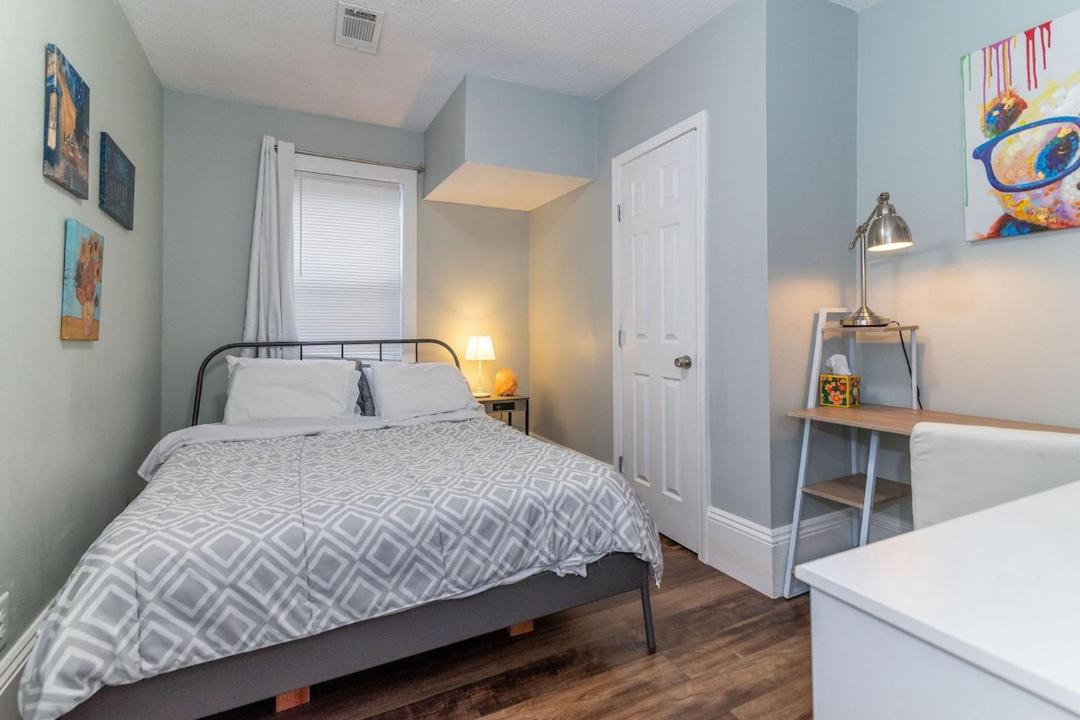 Photo of Bedroom in Irish Channel