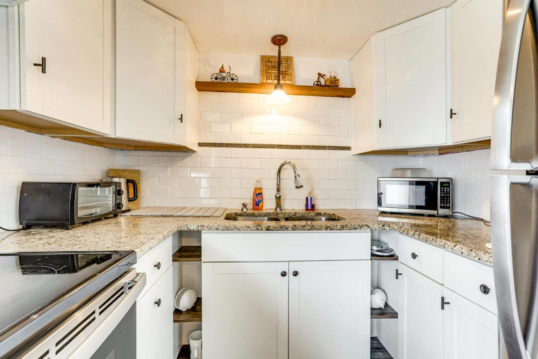 Photo of Kitchen in South Daytona