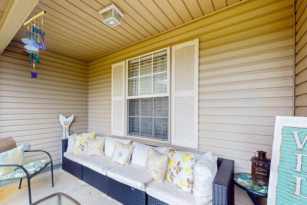Photo of Patio Balcony in Ono Island