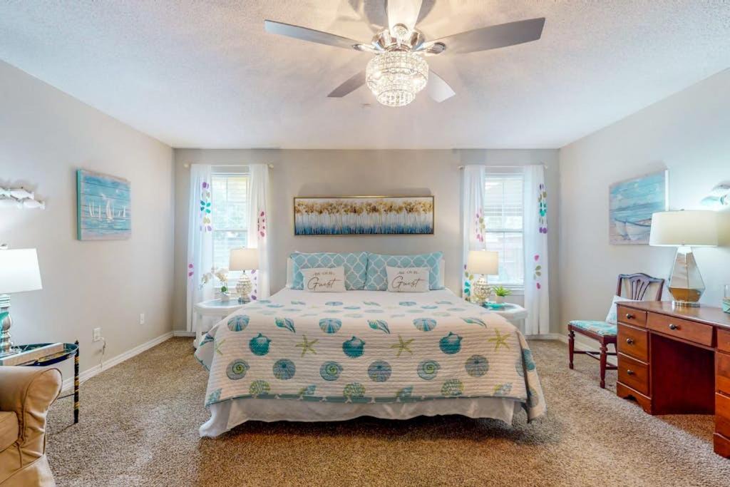 Photo of Bedroom in Ono Island