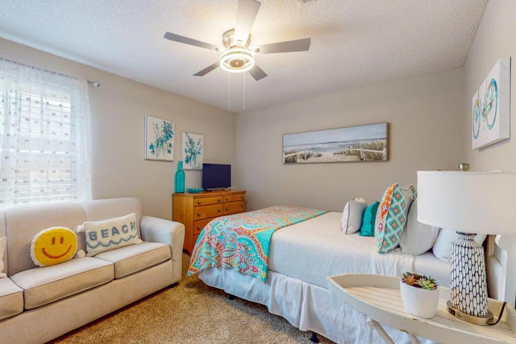 Photo of Bedroom in Ono Island