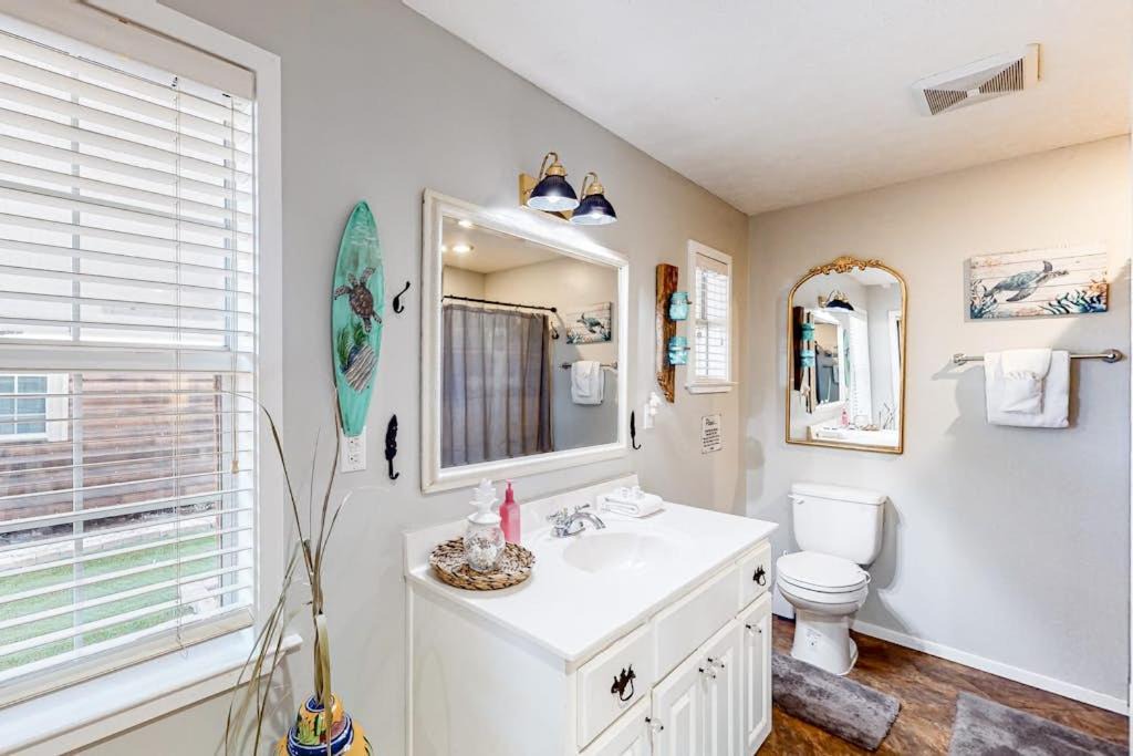 Photo of Bathroom in Biltmore Beach