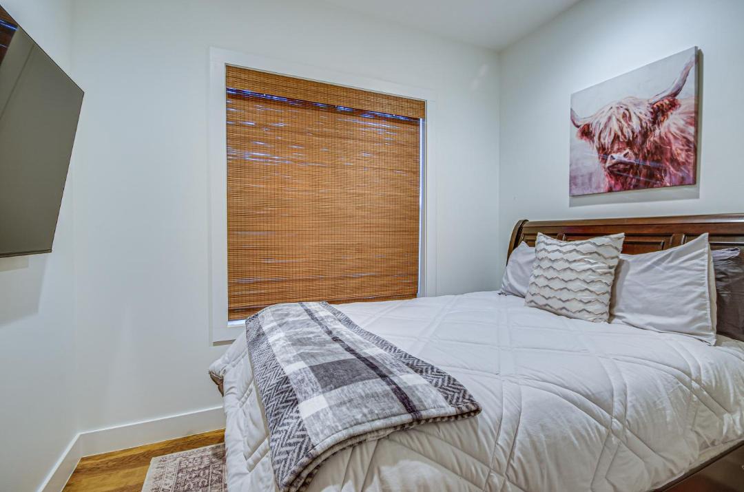 Photo of Bedroom in Tougaloo