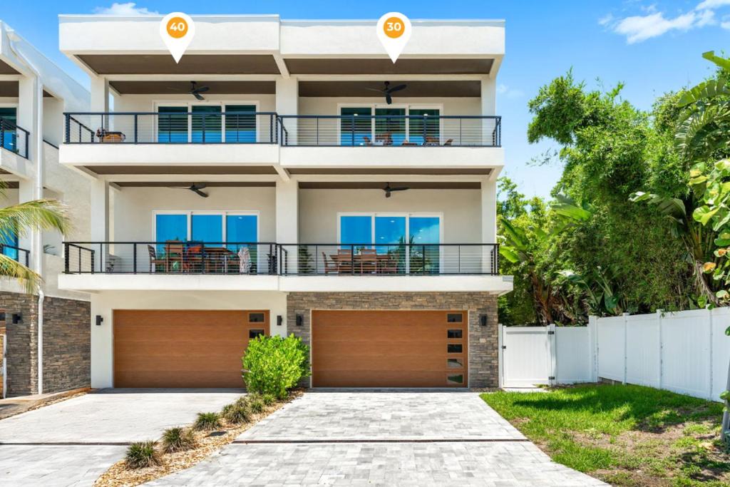 Photo of Patio Balcony in Indialantic By The Sea