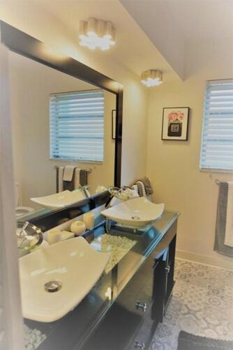 Photo of Bathroom in Juno Beach
