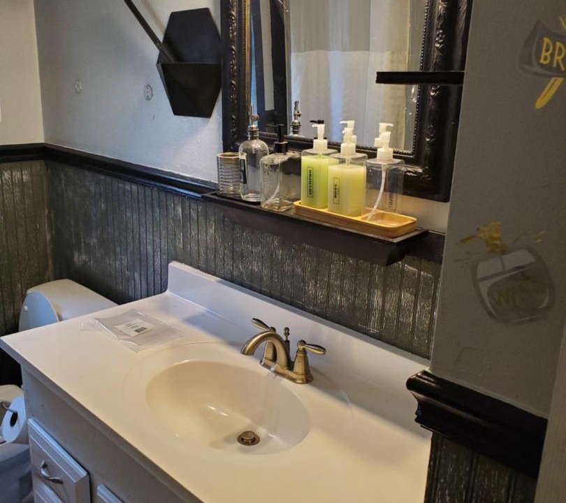 Photo of Bathroom in Saint Elmo