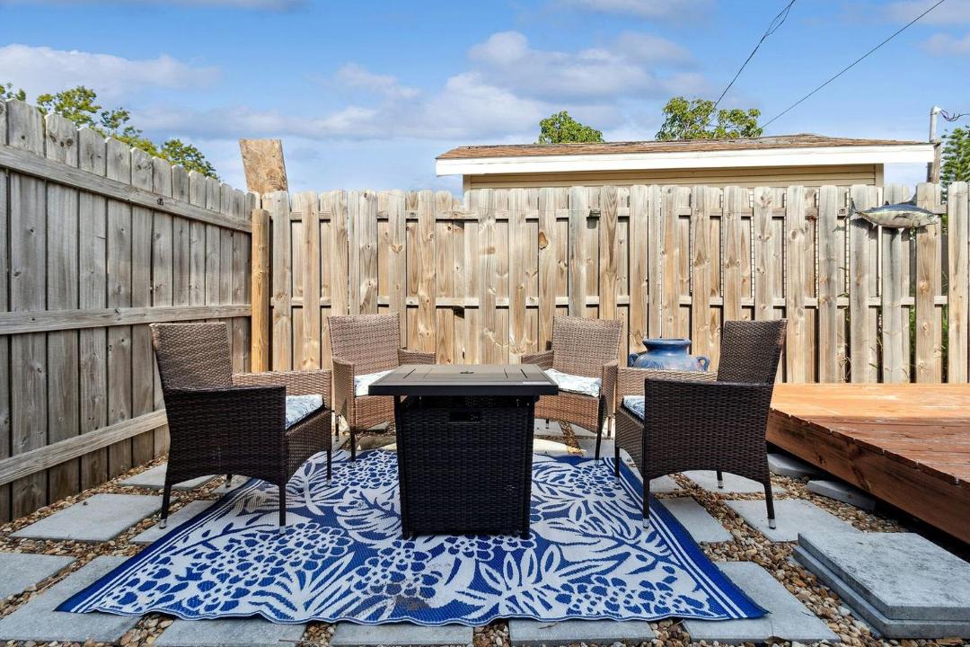 Photo of Patio Balcony in Flamingo Bay