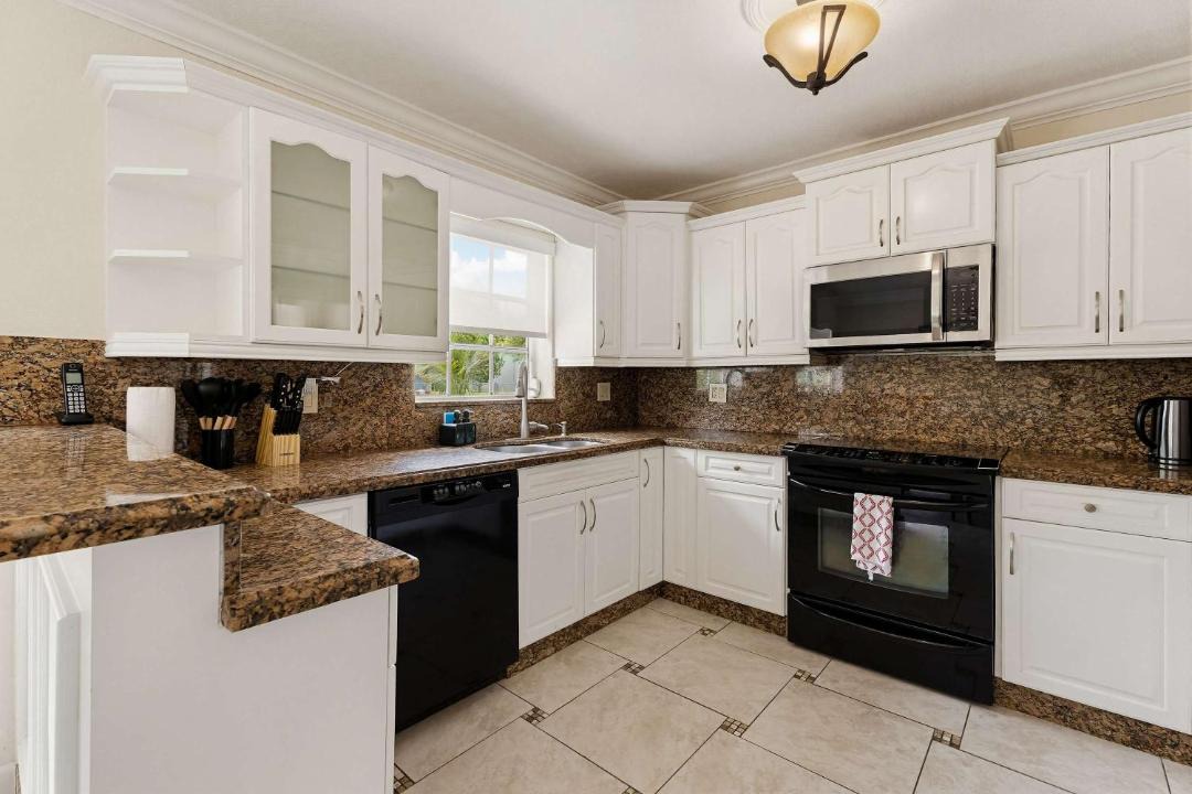 Photo of Kitchen in Miami Springs