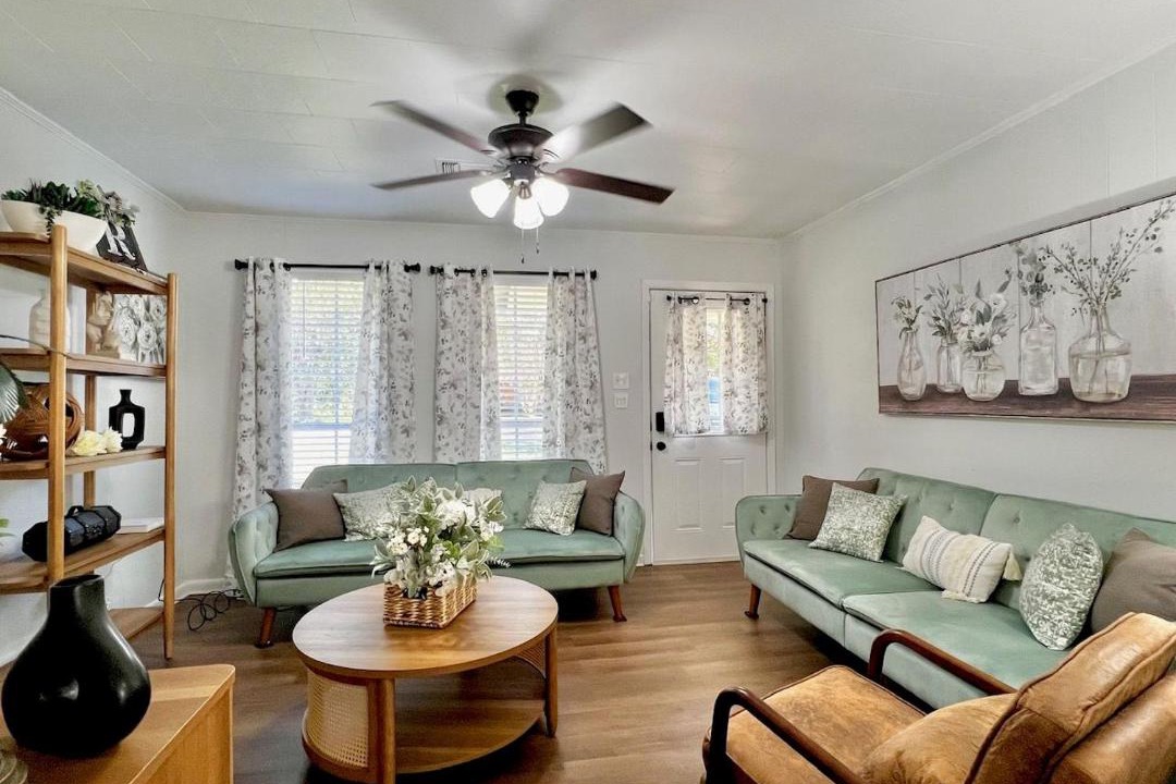 Photo of Livingroom in Marksville