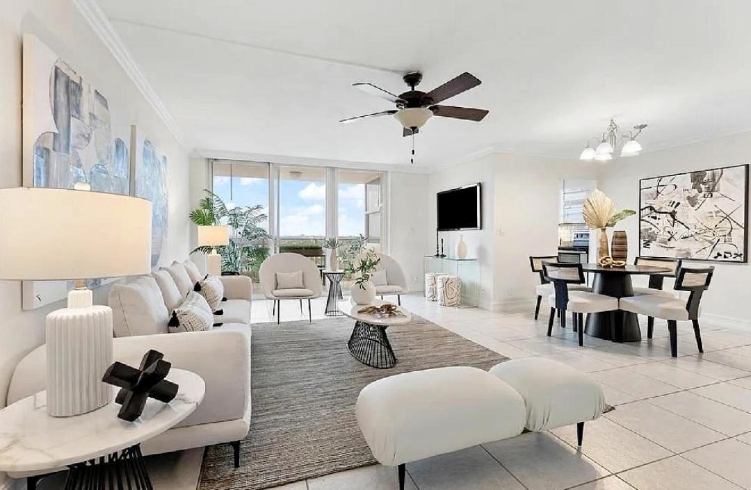 Photo of Livingroom in Lauderdale-by-the-Sea