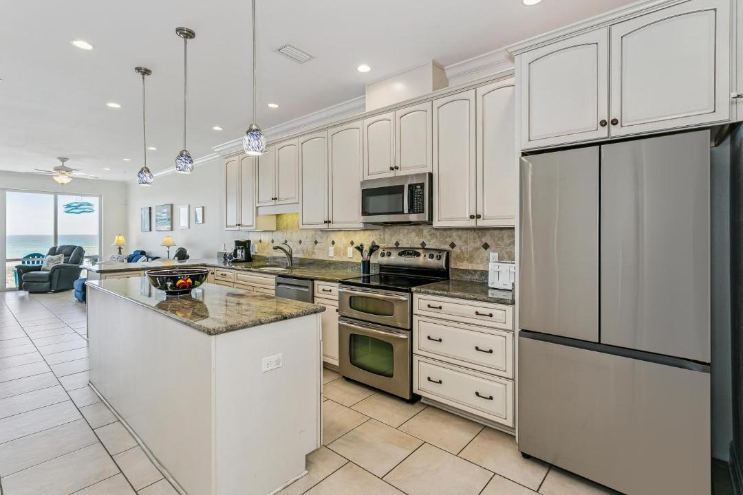Photo of Kitchen in White Sands