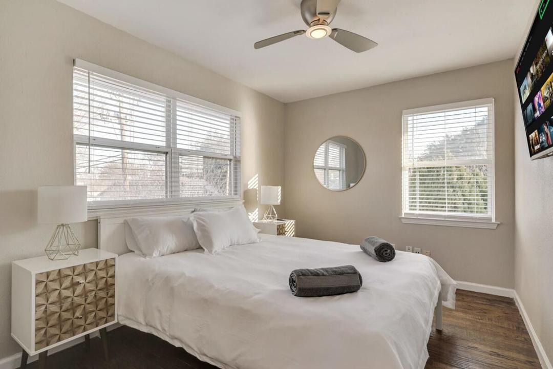 Photo of Bedroom in Farmers Branch