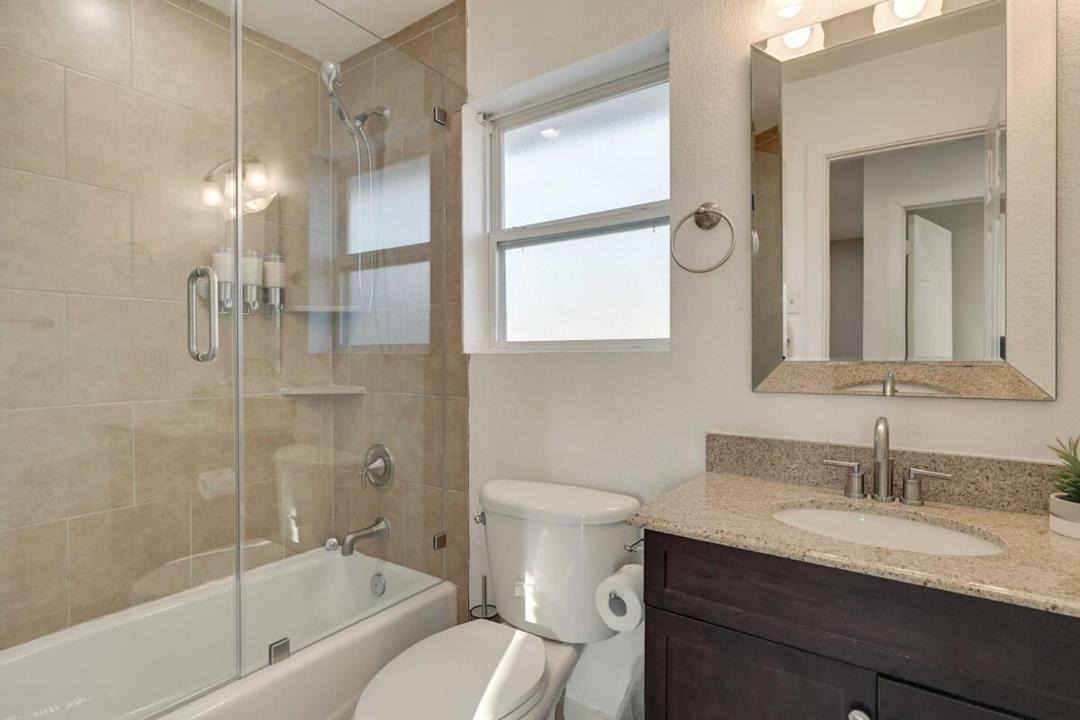 Photo of Bathroom in Farmers Branch