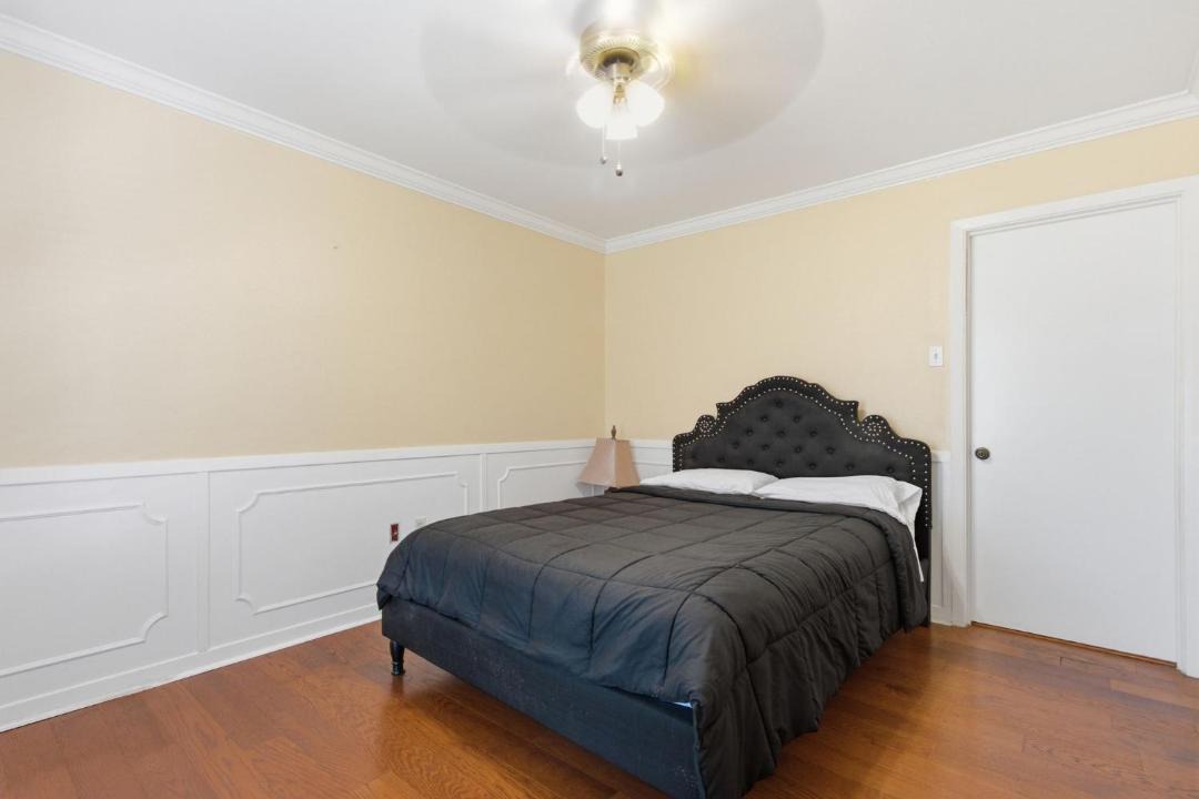 Photo of Bedroom in Broadmoor