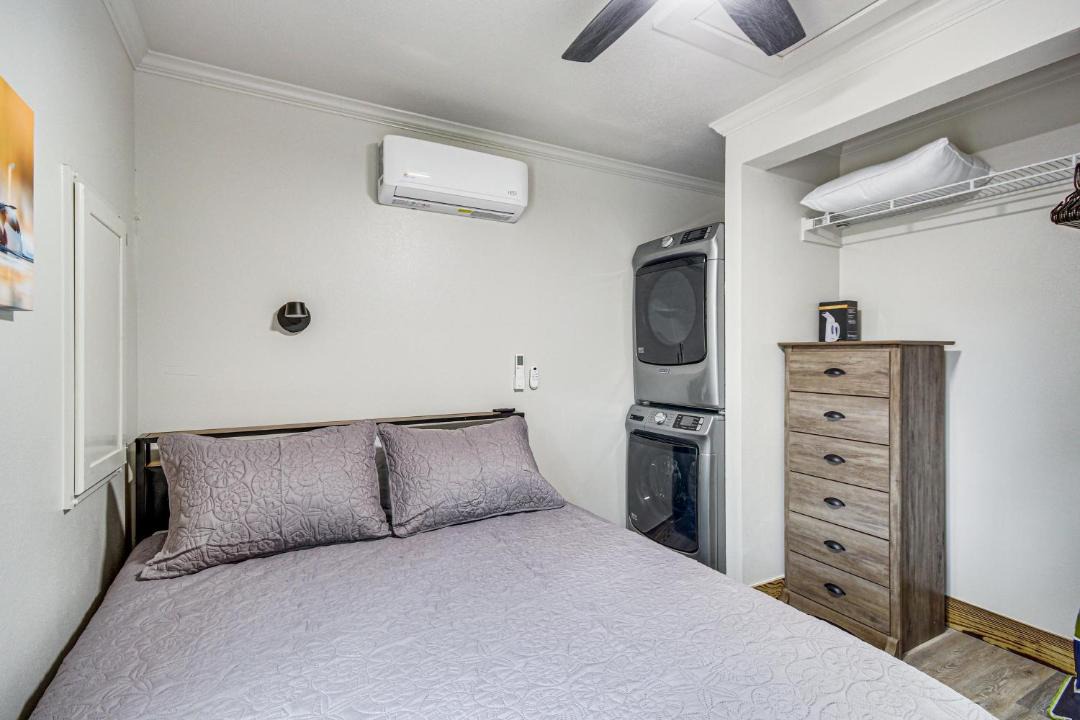 Photo of Bedroom in Gulfport